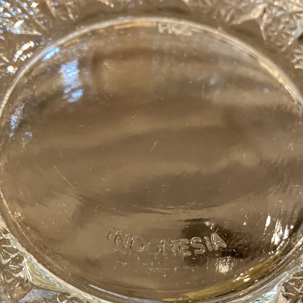 Vintage Round Crystal Ash Tray FBG Indonesia 4 1/2” - Picture 3 of 6